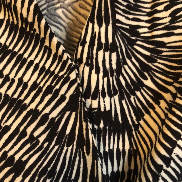 A New Day | Faux Wrap Dress - Picture 4 of 6